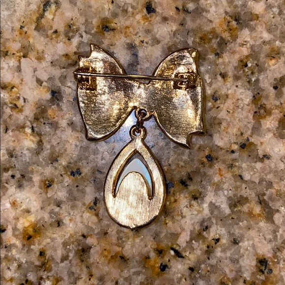 Pin - Picture 2 of 2